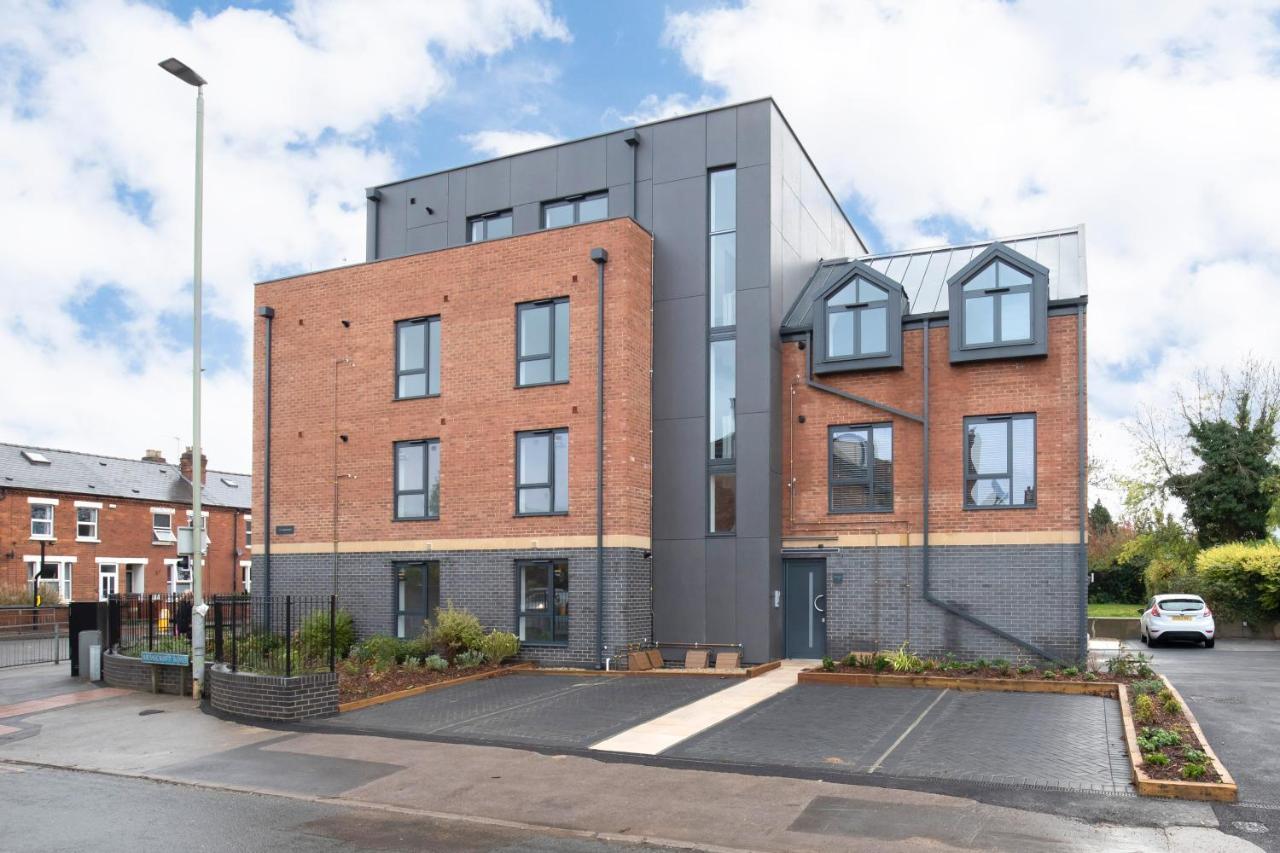 Elliot Oliver - Luxurious Two Bedroom Apartment With Parking Gloucester Exterior foto
